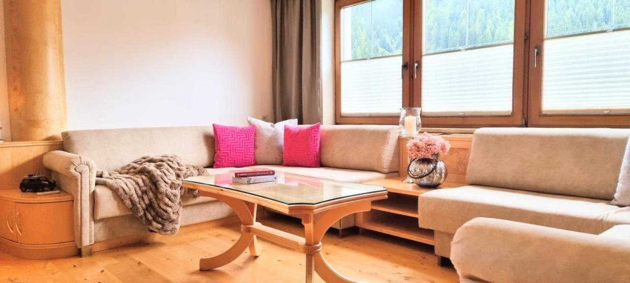 Apartment Zum Landarzt Neustift im Stubaital Exterior foto